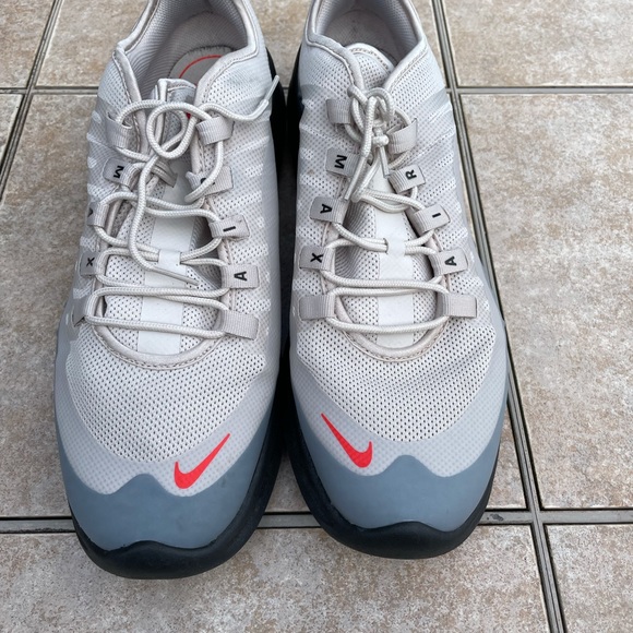 Nike air max axis desert sand bright crimson main image 11